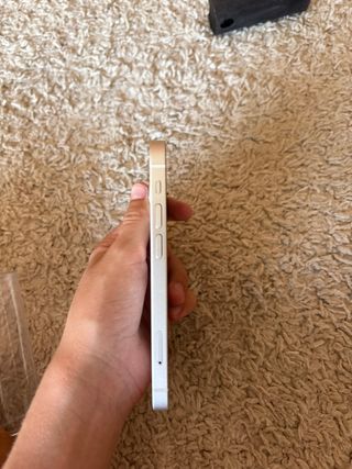 iPhone 13 mini bianco - 8 custodie