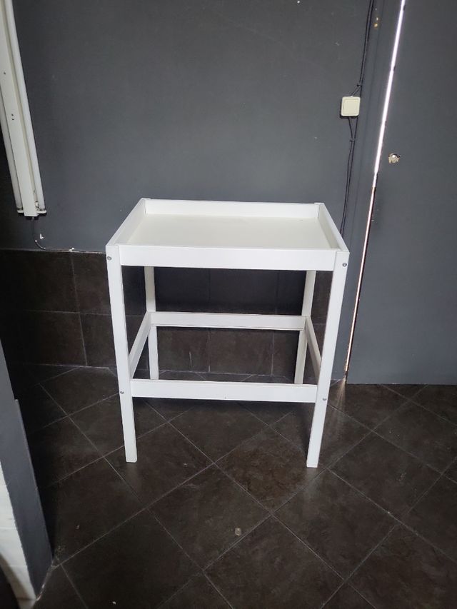Mesa cambiador IKEA blanca