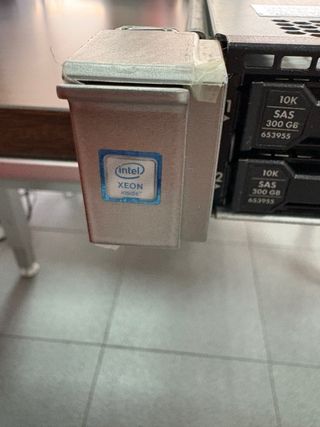 Servidor HP ProLiant DL360 Gen9