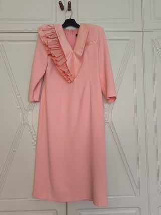 Vestido midi asimétrico rosa