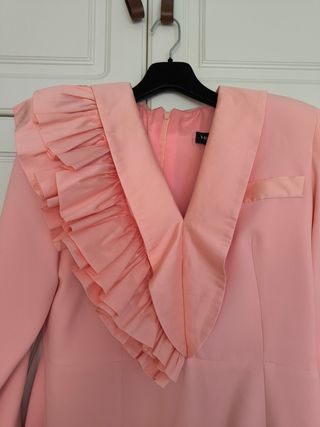 Vestido midi asimétrico rosa