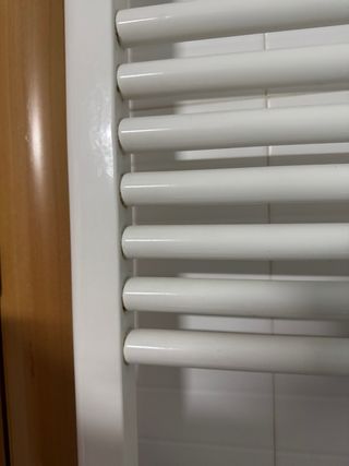 Radiador toallero de agua  blanco 45x127cm