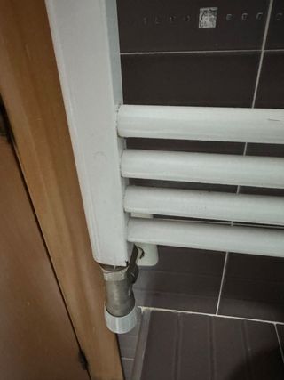 Radiador toallero de agua  blanco 45x127cm