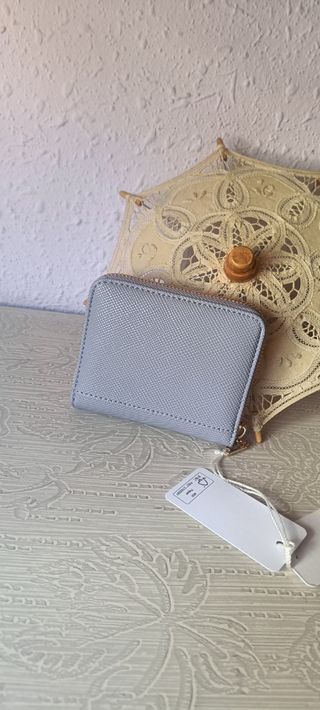 Monedero Guess malva