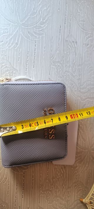 Monedero Guess malva