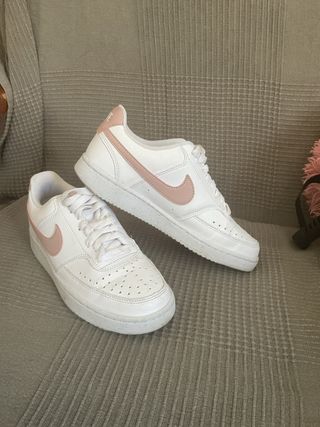 Zapatillas Nike Court blancas y rosas - 37,5