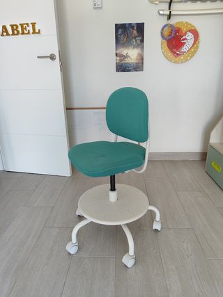 Silla giratoria Ikea infantil