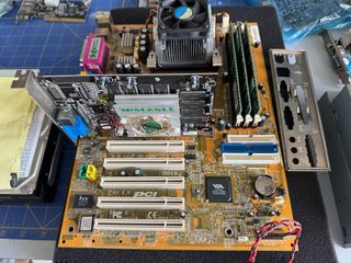 Componentes PC antiguos
