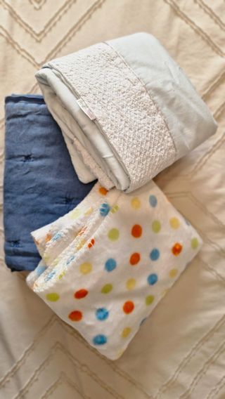 Minicuna Colecho Bebé, con colchón y funda bajera.