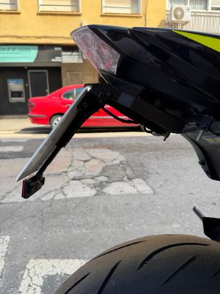 Kawasaki Z750- 105cv con varios extras