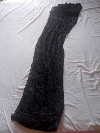 Sciarpina nera in velluto lavorato