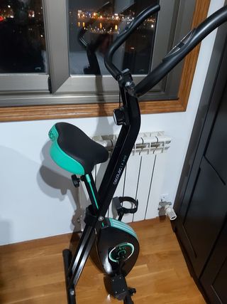 Bicicleta estática plegable