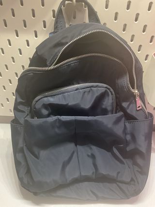 Mochila pequeña negra