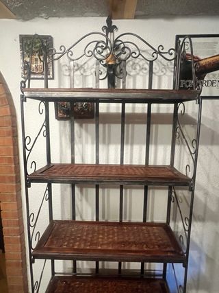 Estantería forja-madera-mimbre