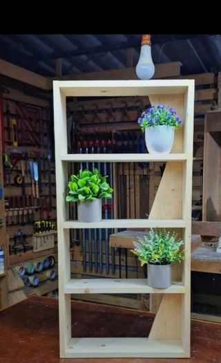 Estantería de madera - Decorativa