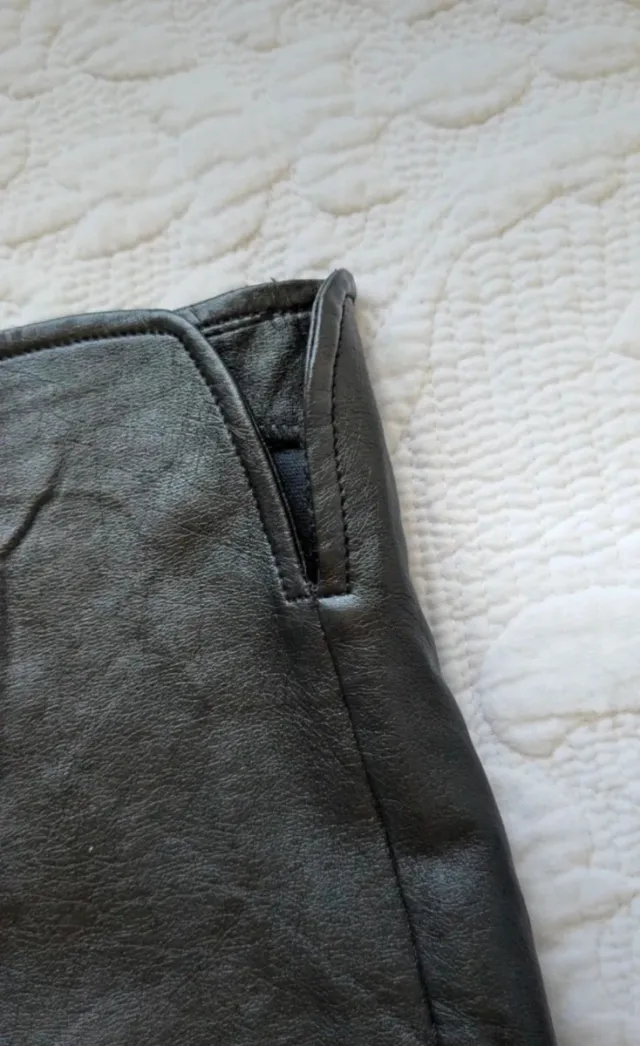 Falda negra polipiel M