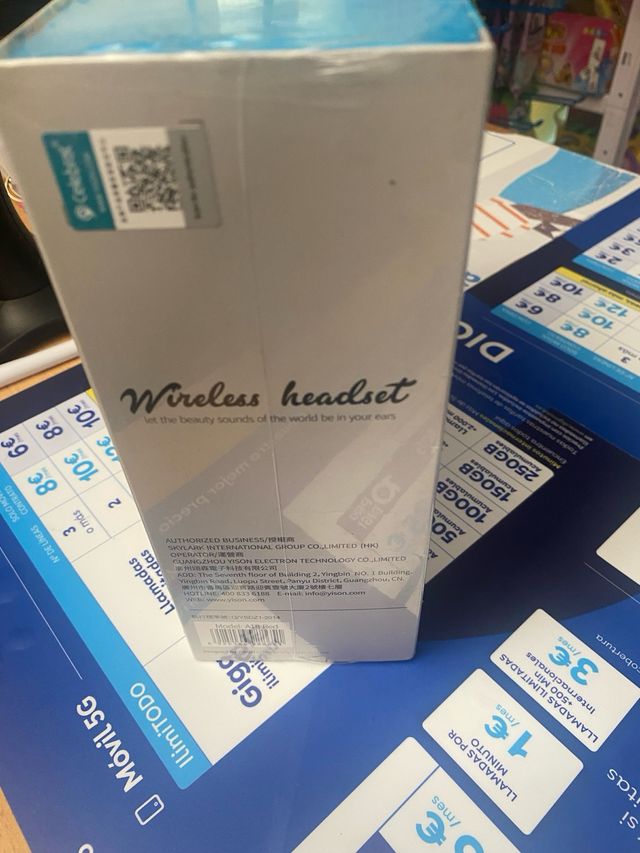 Auriculares inalámbricos Celebrat