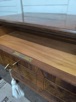 Cajonera. Calidad. Antigua