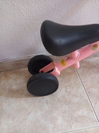Bicicleta sin pedales infantil rosa