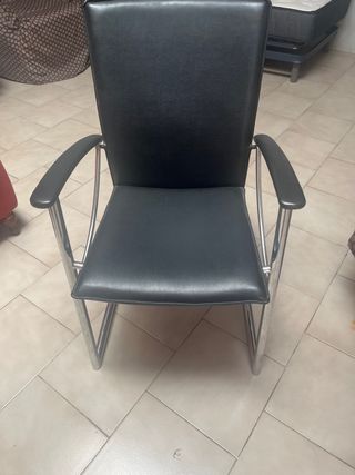 Silla oficina negra - piel sintética