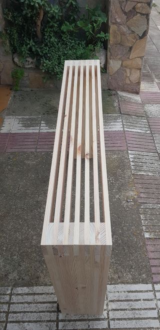 Banco de madera maciza