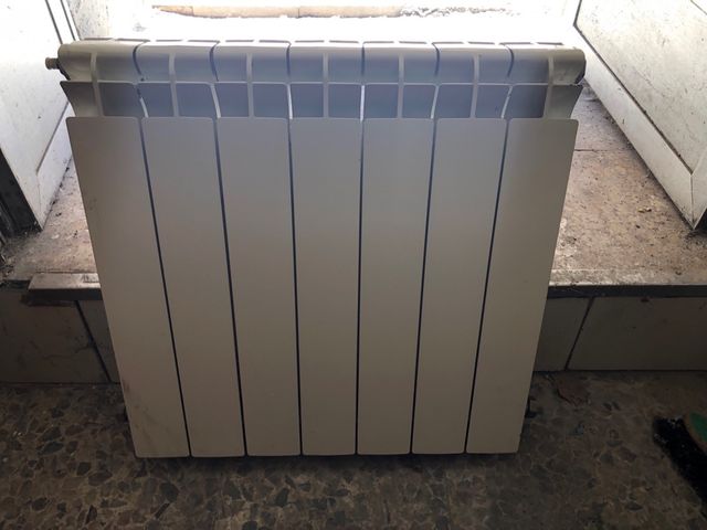 Radiador blanco 7 elementos - Metal