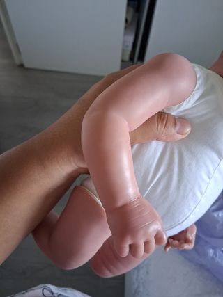Muñeca reborn bebé realista