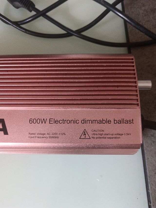 Balastro eletrónico ajustável Supernova 600W