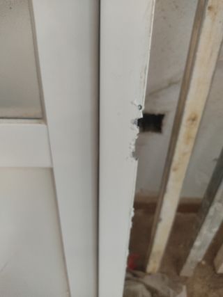 Puerta blanca aluminio 