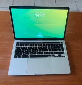 MacBook Pro 13” – Chip M1 – 8GB/256GB – En su caja