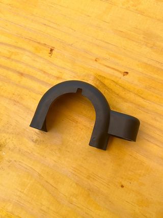 Embellecedor deposit freno trasero Harley Davidson