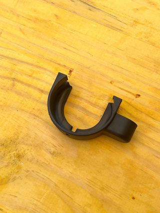 Embellecedor deposit freno trasero Harley Davidson
