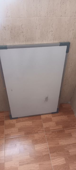 Pizarra blanca - Escritorio