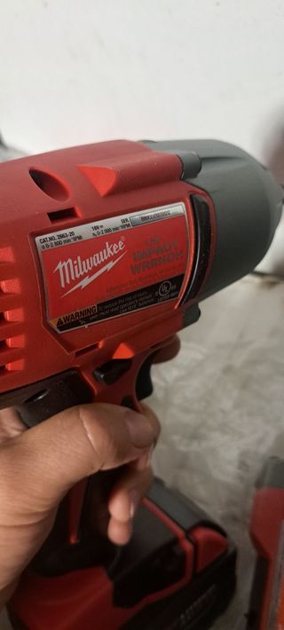 Taladro Milwaukee M-18
