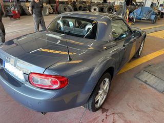 Mazda MX-5  1.8 litros  BOSE + CAPOTA DURA