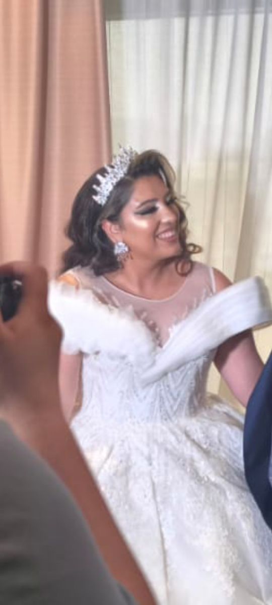 Vestido novia gitana abanico velo