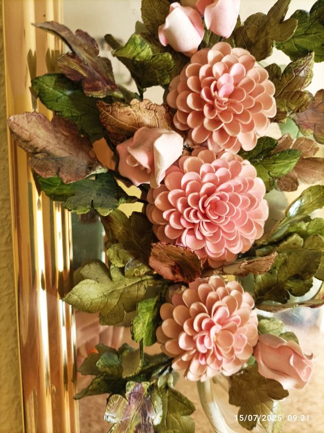 Cuadro artesanal flores cuero