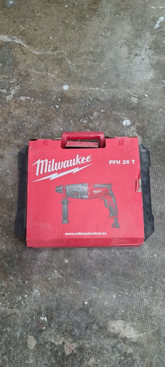 Taladro percutor Milwaukee PFH 26 T