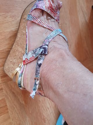 Zapatos tacón multicolor