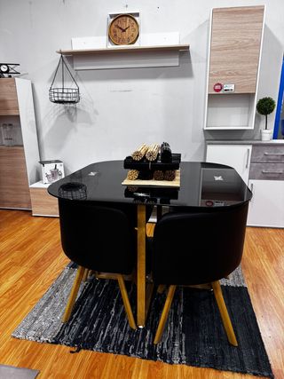 Mesa comedor 4 sillas negra