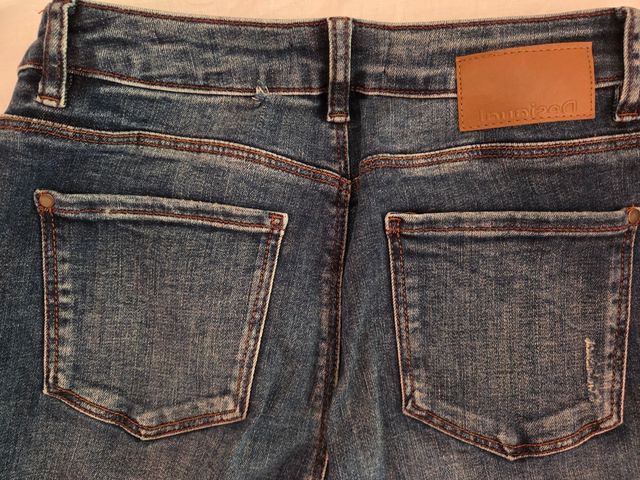 Pack Vaqueros. Desigual M - 38 y Terranova M - 38.