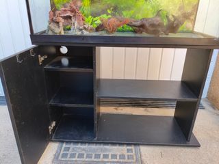 Aquar. 100L + mueble