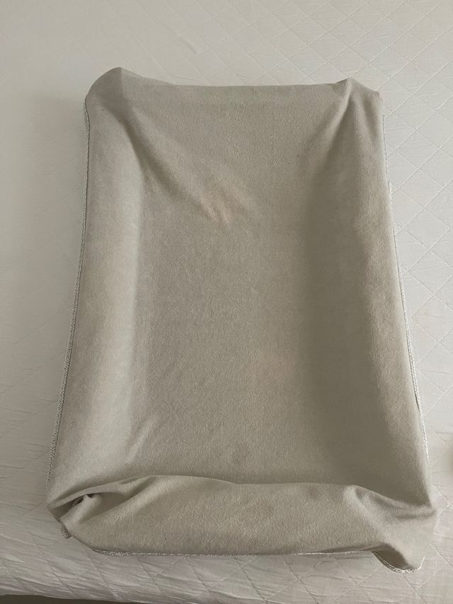 Cambiador bebé IKEA + colchon+funda