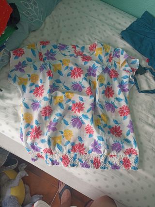 Blusa floral vintage