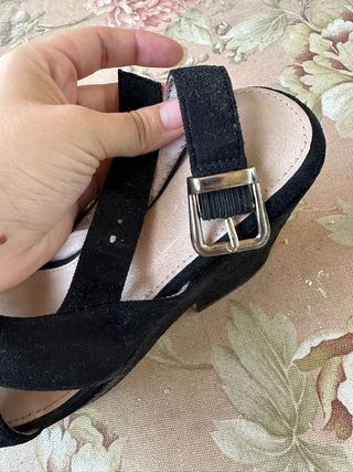 Sandalias negras tacón alto