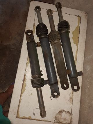 4 Cilindros Hidráulicos