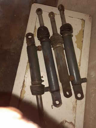 4 Cilindros Hidráulicos