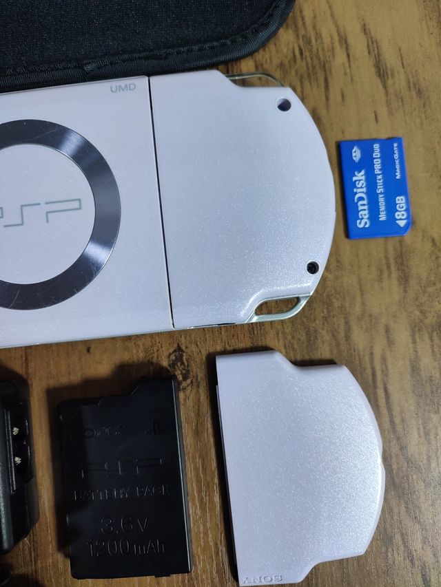 PSP Slim 2004 - lavander purple