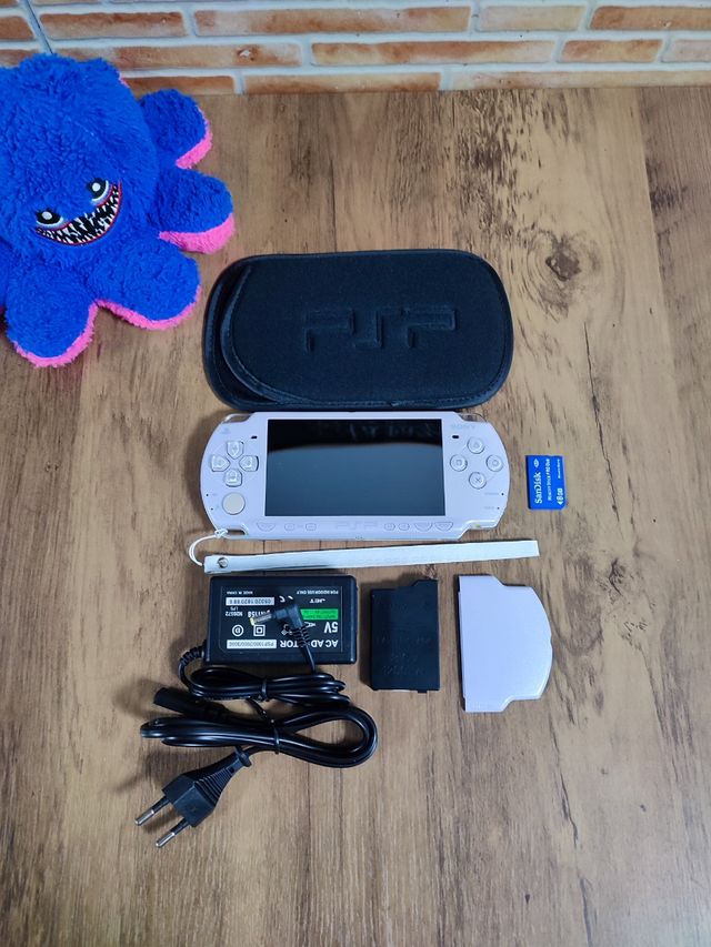 PSP Slim 2004 - lavander purple