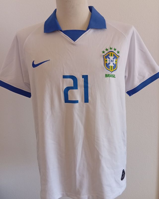 Camisola da Seleção Brasileira do jogador Firmino